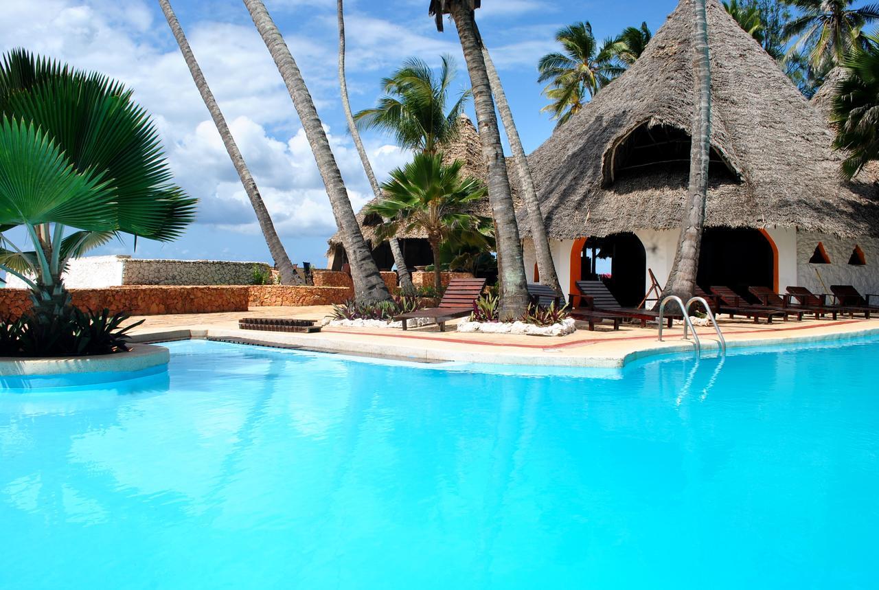 Coral Reef Resort Pwani Mchangani Exterior photo