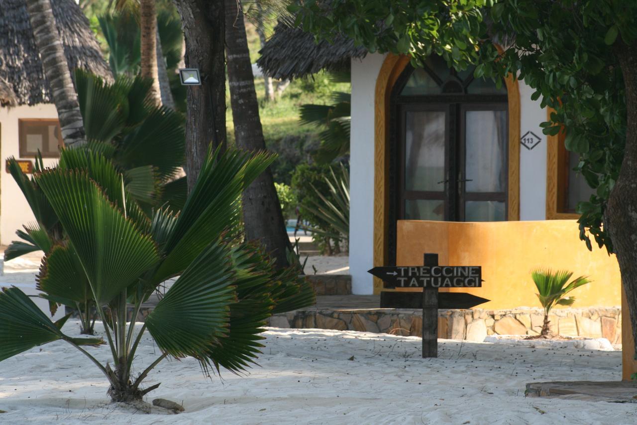 Coral Reef Resort Pwani Mchangani Exterior photo